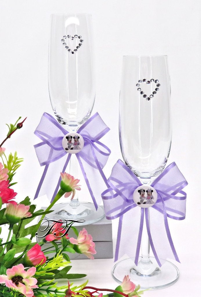Mickey & Minnie bruiloft champagneglazen met lila strikken., Ophalen of Verzenden, Nieuw, Feestartikel, Geboorte of Huwelijk