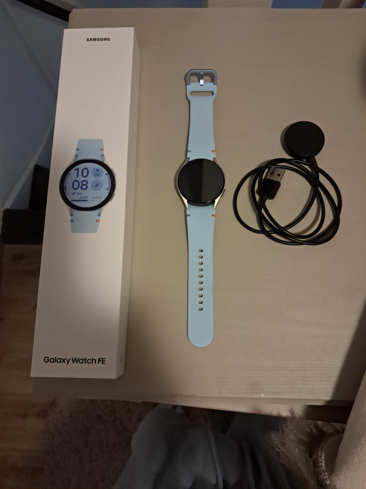 Samsung Galaxy Watch FE - Origineel met doos en oplader, Sieraden, Tassen en Uiterlijk, Smartwatches, Blauw, Ophalen of Verzenden