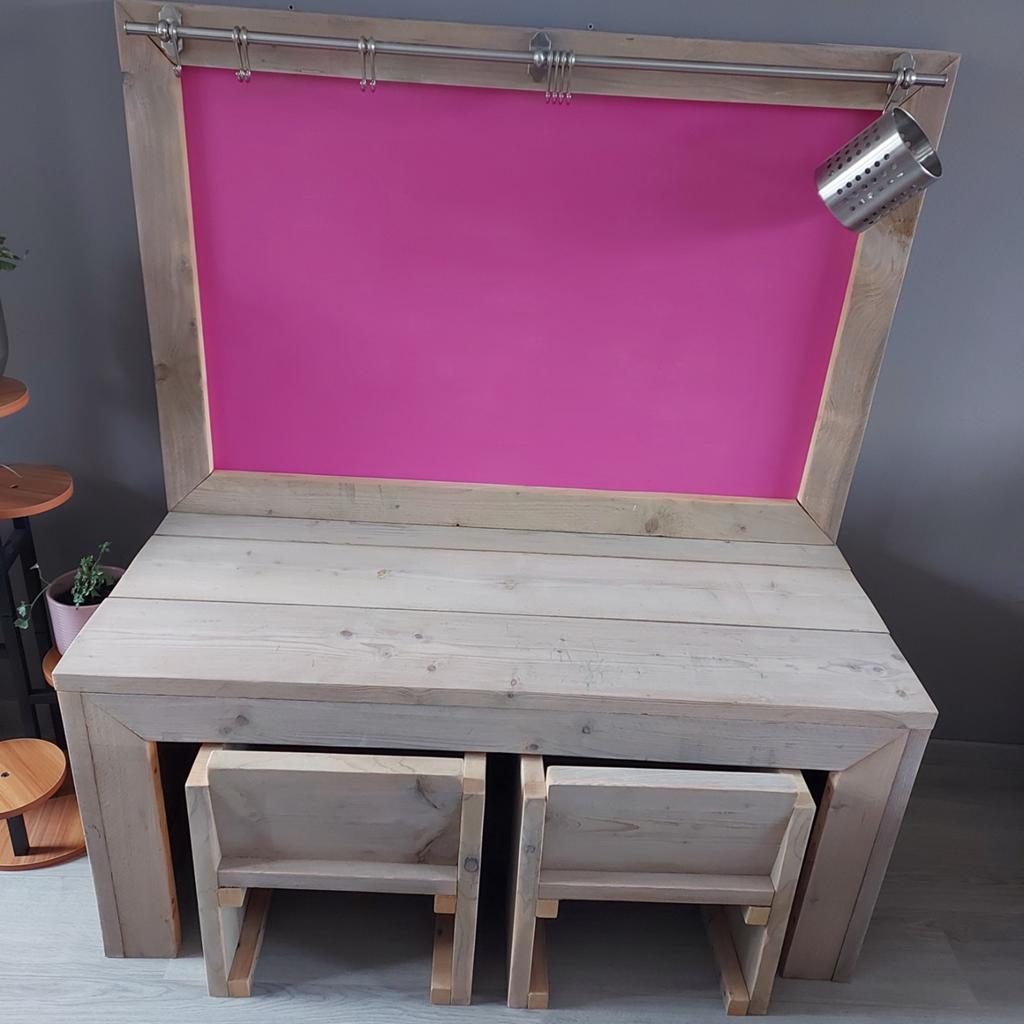 Leuk steigerhouten peuter/kleuter speeltafel met krijtbord, Kinderen en Baby's, Kinderkamer | Tafels en Stoelen, Ophalen, Gebruikt