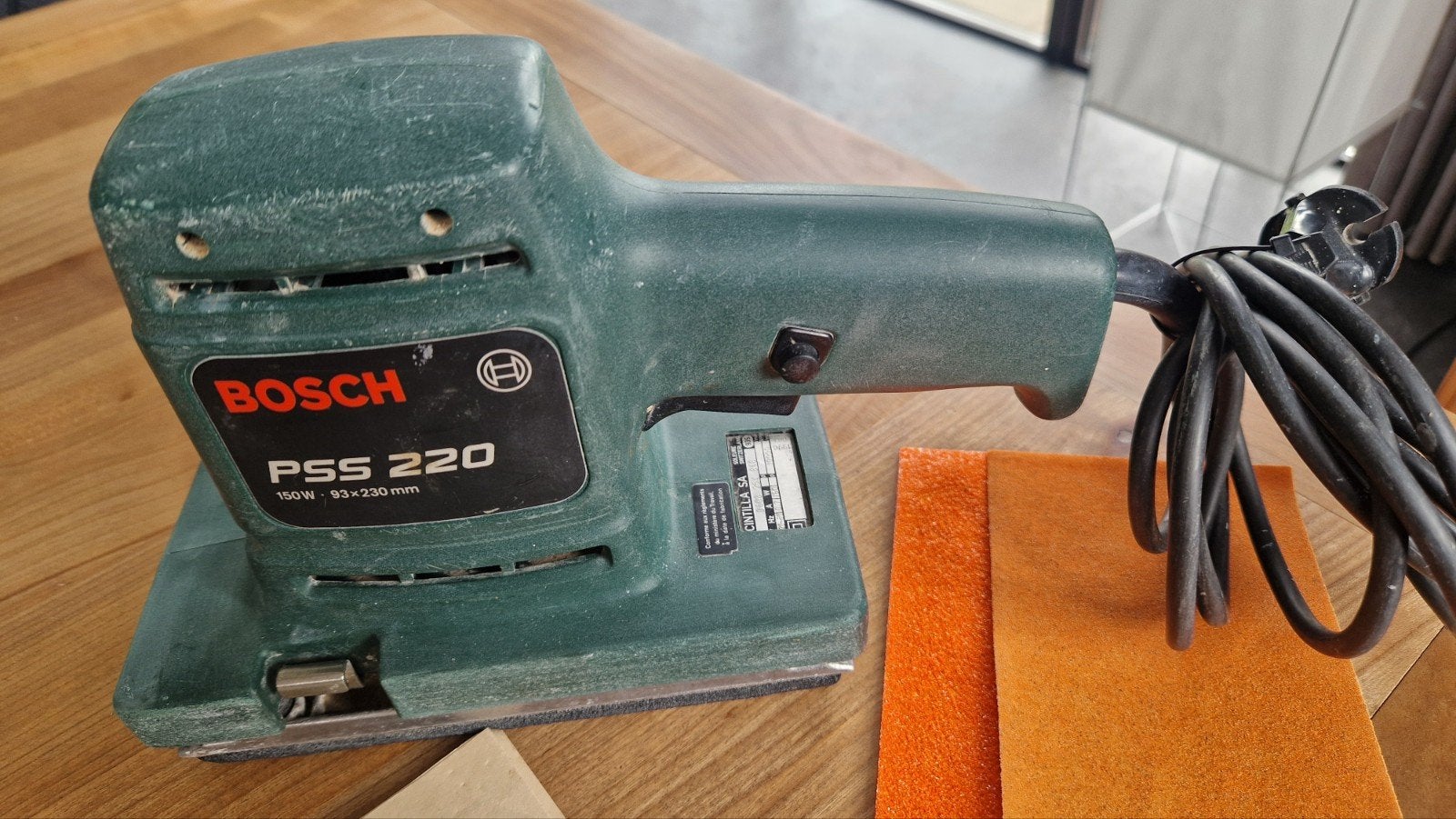 Bosch PSS 220 vlakschuurmachine, Ophalen of Verzenden, Gebruikt, Minder dan 600 watt, Vlakschuurmachine