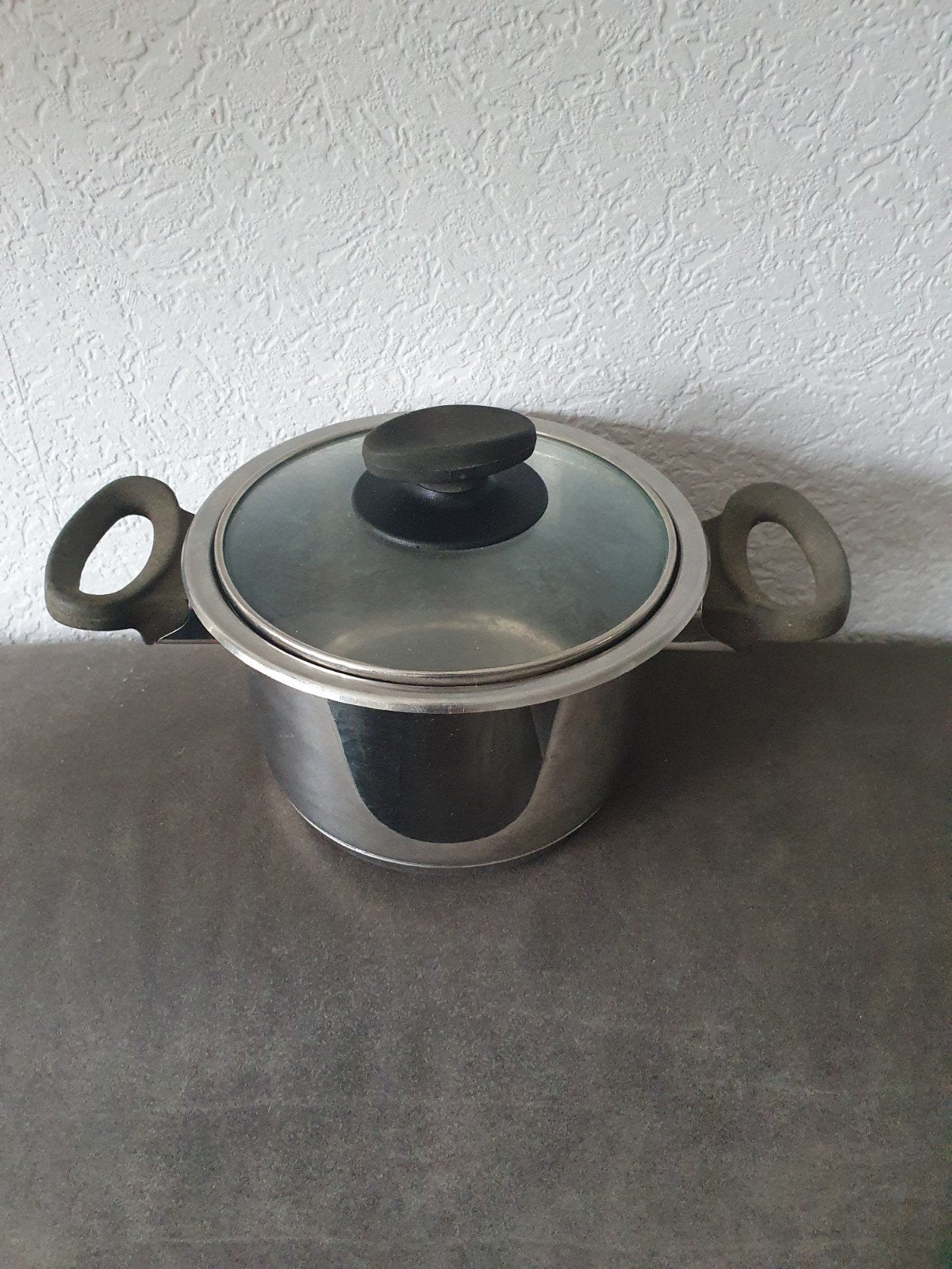 Pan met glazen deksel, Huis en Inrichting, Gebruikt, Geschikt voor inductie, Ophalen of Verzenden, Rvs