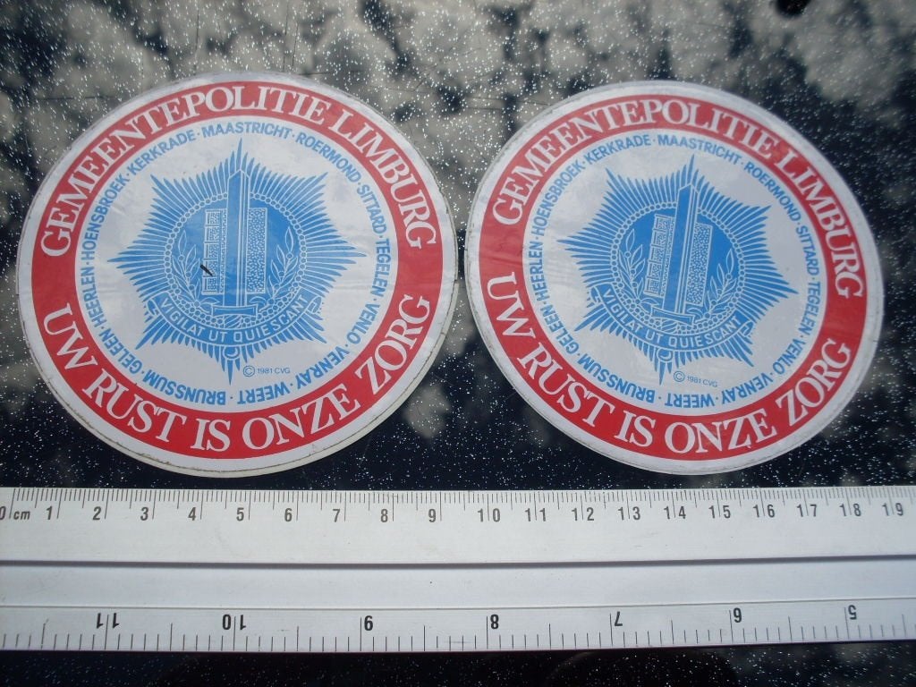 2x sticker gemeente politie limburg uw rust is onze zorg, Verzamelen, Verzenden, Zo goed als nieuw, Bedrijf of Vereniging