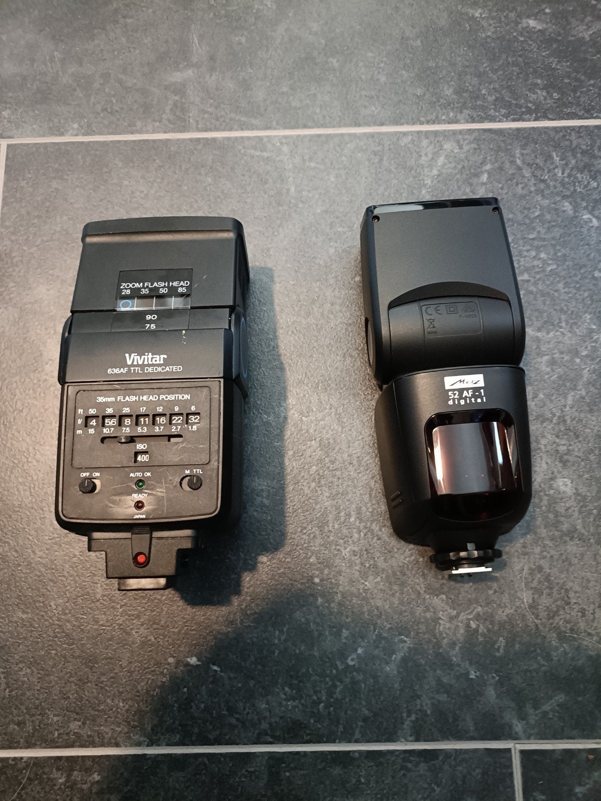 te koop 2 flitsers merk metz52af-1digital en vivitar 636af, Verzenden, Overige merken