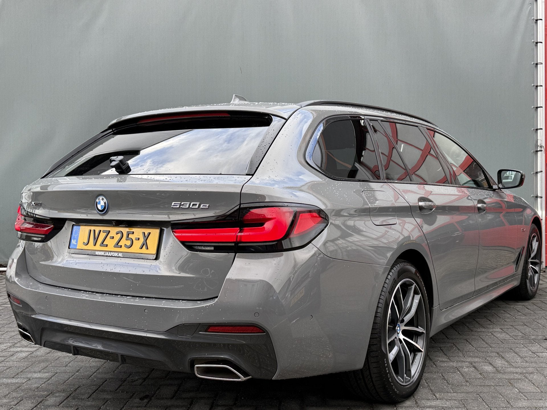 BMW 5 Serie Touring BWJ 2022 530e xDrive 293 PK High Executi, Auto's, 1998 cc, 1935 kg, Gebruikt, 4 cilinders