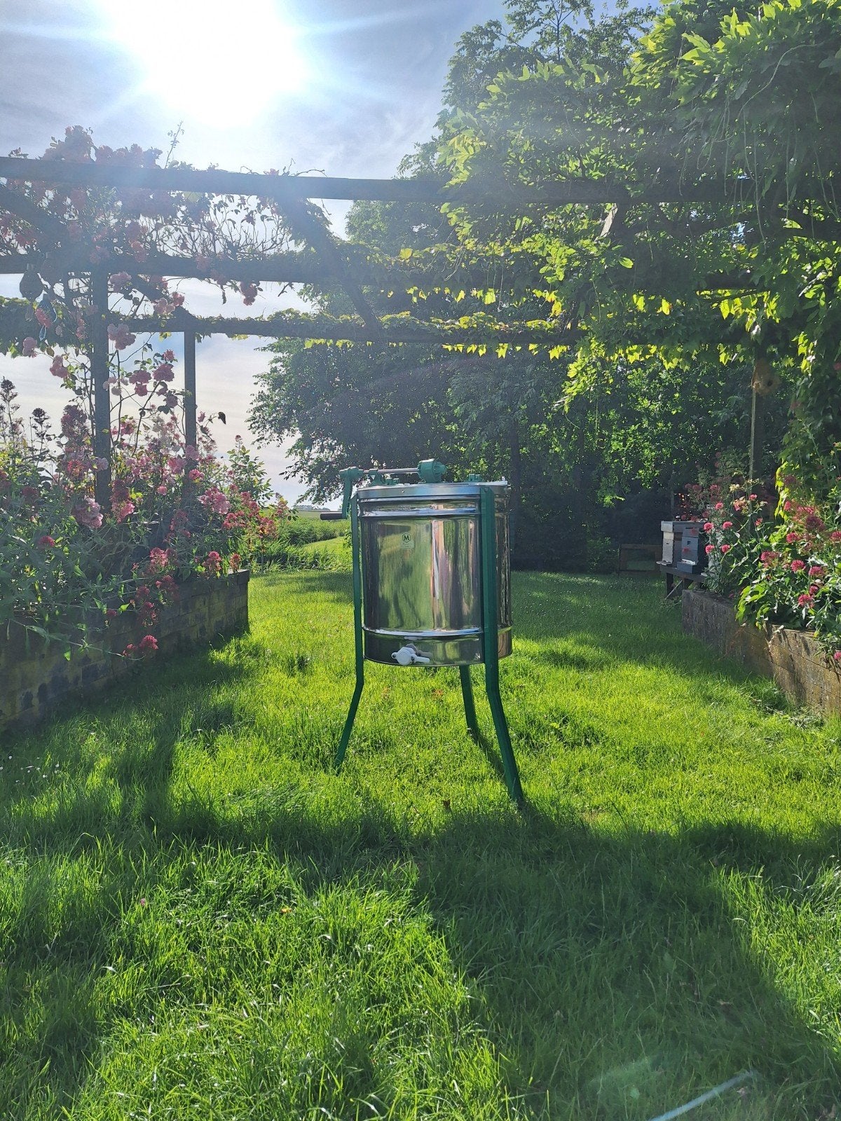 Bijna nieuwe honingslinger, Dieren en Toebehoren, Insecten en Spinnen, Bijen