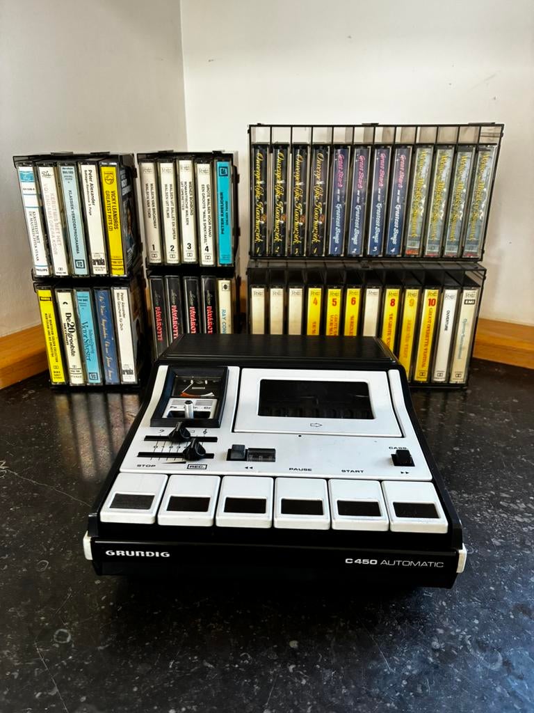 Grundig C450 potable cassettespeler incl cassettebandje, Ophalen of Verzenden, Enkel, Overige merken