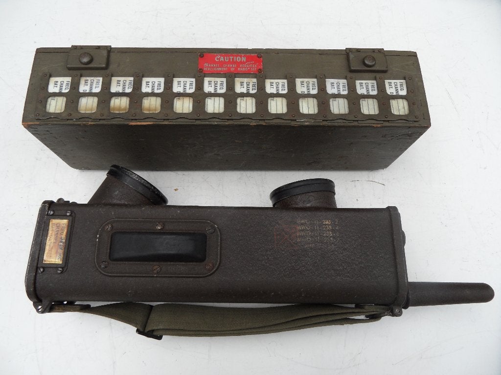 BC611 USA+BX49 Kristal Box WW2, Verzamelen, Ophalen, Landmacht, Amerika, Overige typen