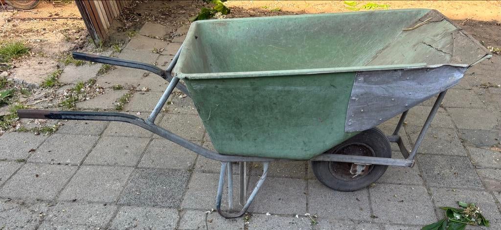 Stevige gebruikte kruiwagen voor tuin en bouw, Ophalen, Gebruikt, Handmatig, Eenwielig