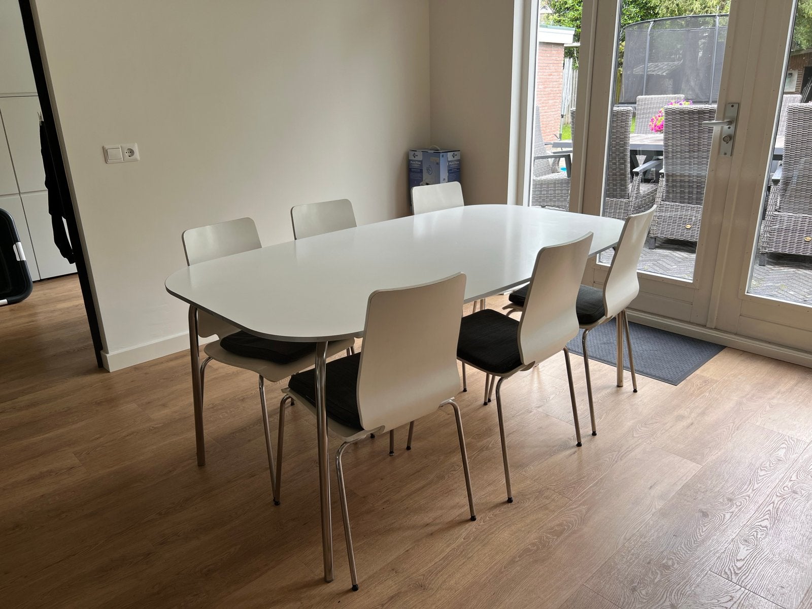 IKEA eettafel met 6 stoelen - Verchroomde poten, Huis en Inrichting, Tafels | Eettafels, Ophalen, Gebruikt, 50 tot 100 cm, Vijf personen of meer