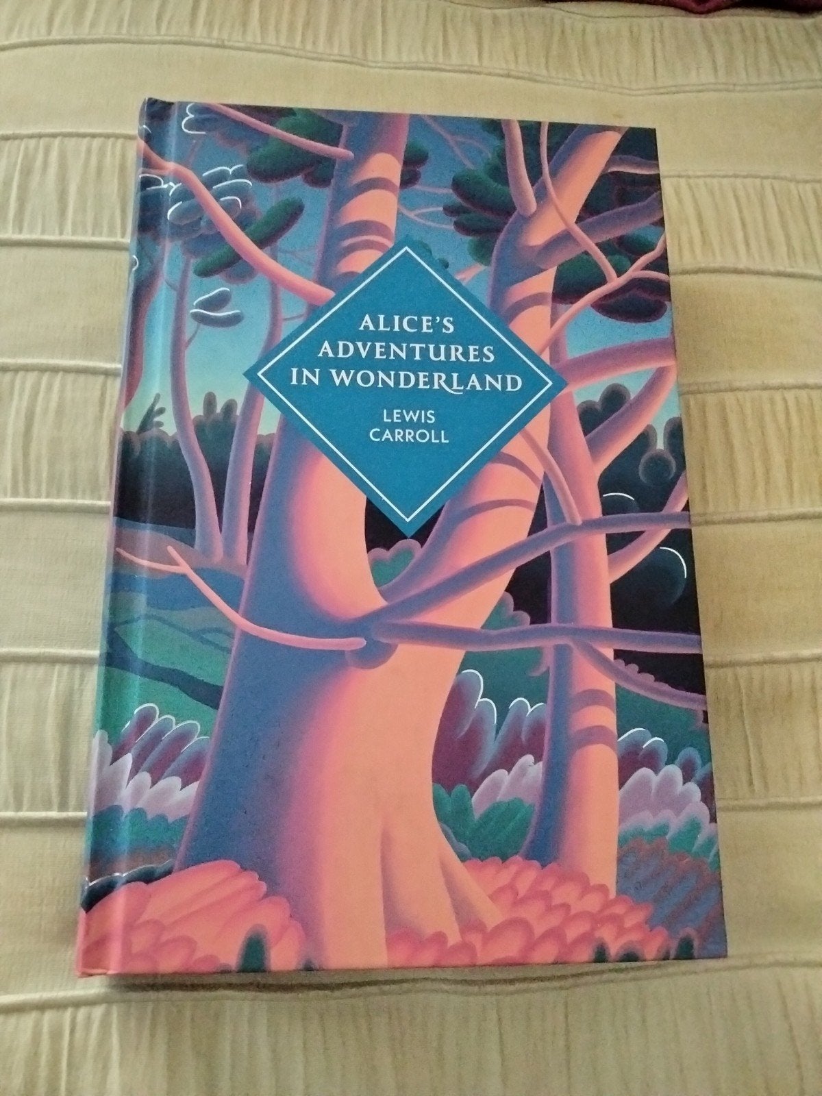 Alice's Adventures in Wonderland Lewis Carroll, Ophalen of Verzenden, Zo goed als nieuw, Mode algemeen