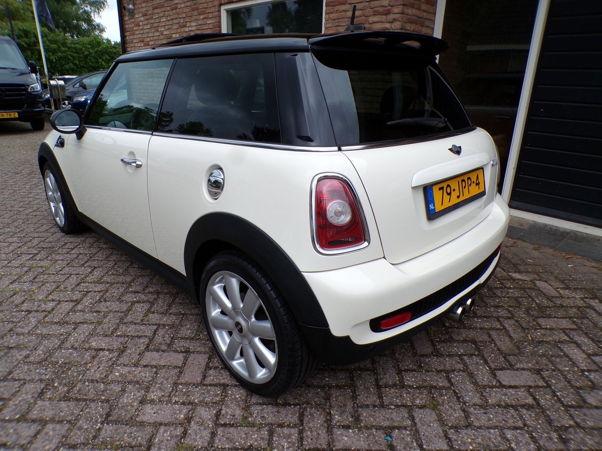 Mini Mini 1.6 Cooper S Leder / Navi / Panoramadak, Auto's, Voorwielaandrijving, Dealer onderhouden, Gebruikt, Zwart