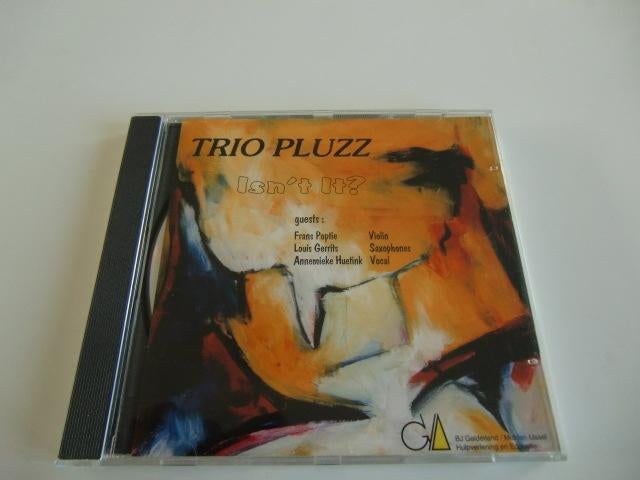 Trio Pluzz - Isn't it, Ophalen of Verzenden, 1980 tot heden, Zo goed als nieuw, Jazz