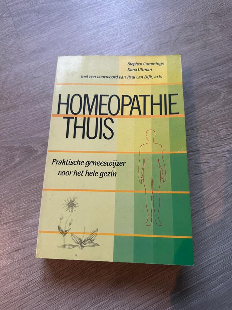 Homeopathie boek, Boeken, Ophalen of Verzenden, Zo goed als nieuw