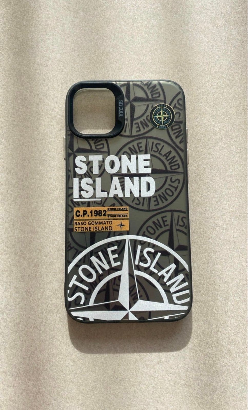 Stone Island iPhone 15 Hoesje - Stijlvolle Bescherming, Kunststof, IPhone 15, Zwart, Nieuw