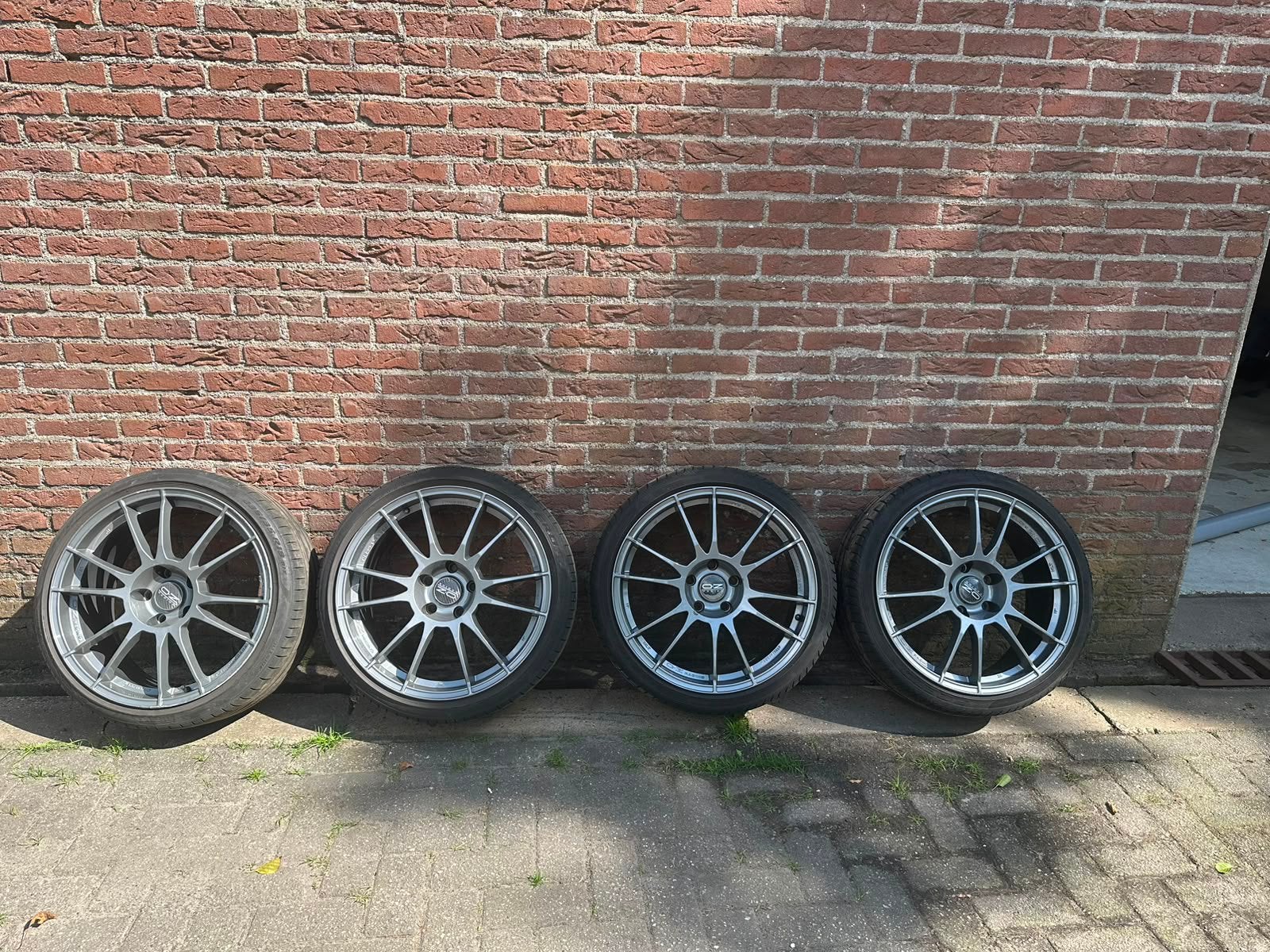 Oz Ultraleggera 5x120 19” breedset, Auto-onderdelen, Banden en Velgen, Velg(en), 235 mm, Zomerbanden, Ophalen