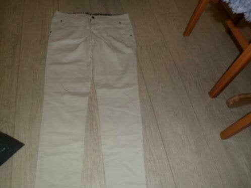 Broek, maat S, merk royal chicks, kleur is creme/beige, Overige kleuren, Ophalen of Verzenden, Zo goed als nieuw, Maat 36 (S)