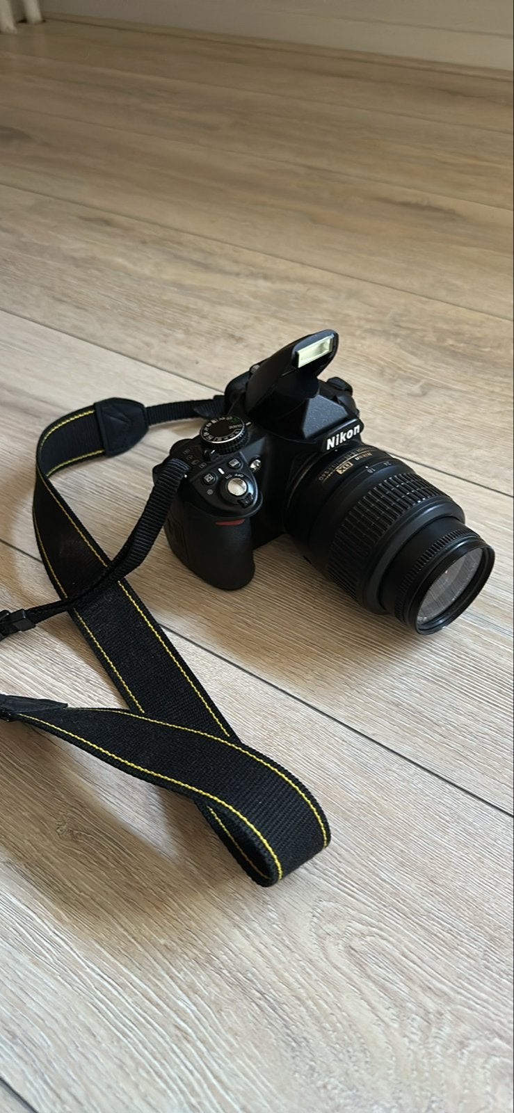 Nikon D3100 met lens en oplader, Ophalen, Gebruikt, Spiegelreflex, Accu