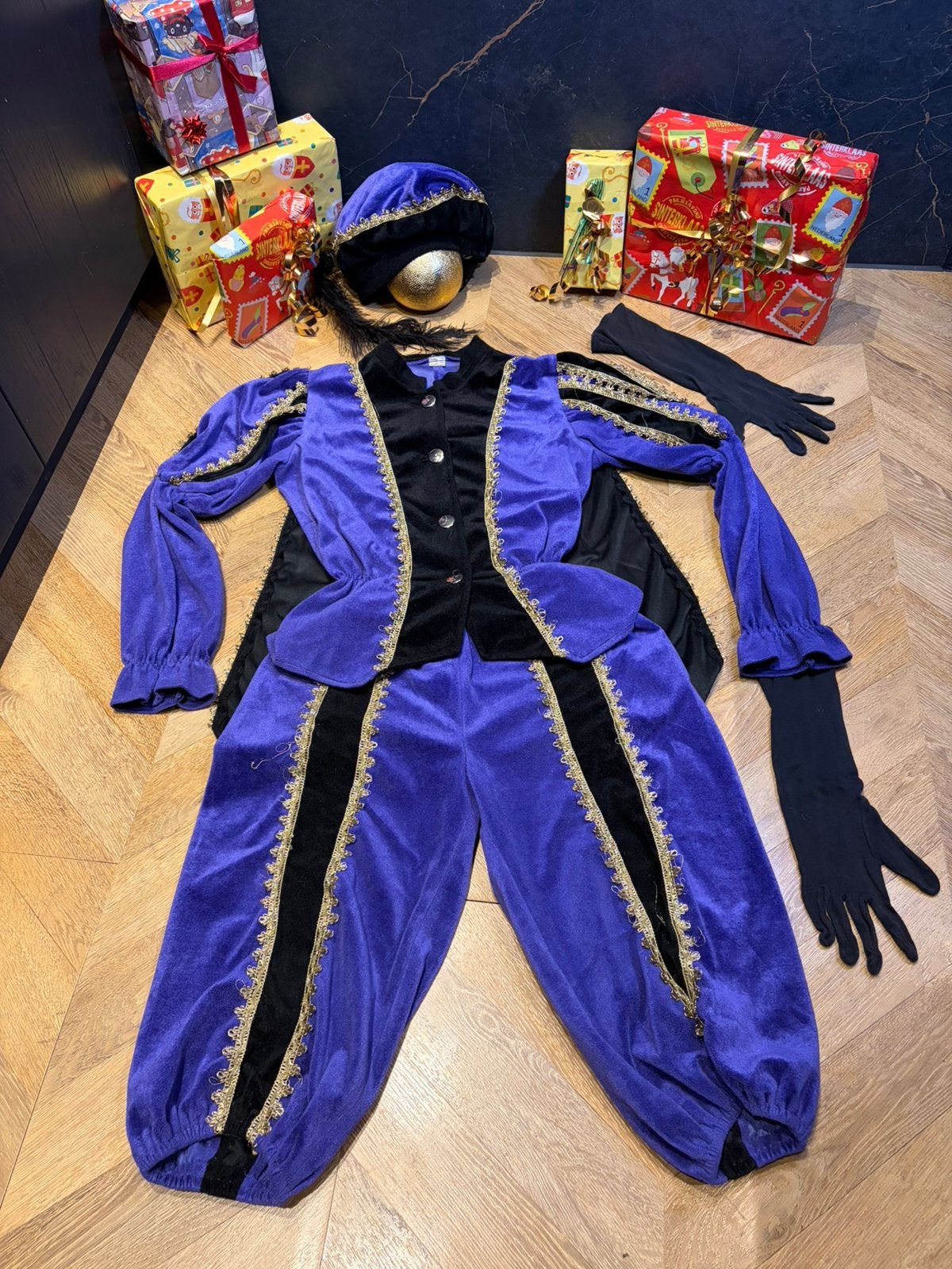 Pietenpak zwart paars maat m cape sinterklaas, Ophalen of Verzenden, Zo goed als nieuw