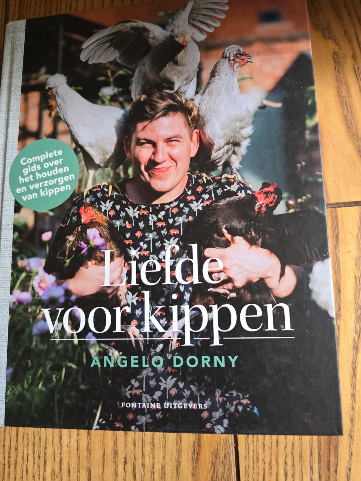 Liefde voor Kippen: Complete gids over houden en verzorgen, Ophalen of Verzenden, Gelezen, Pluimvee