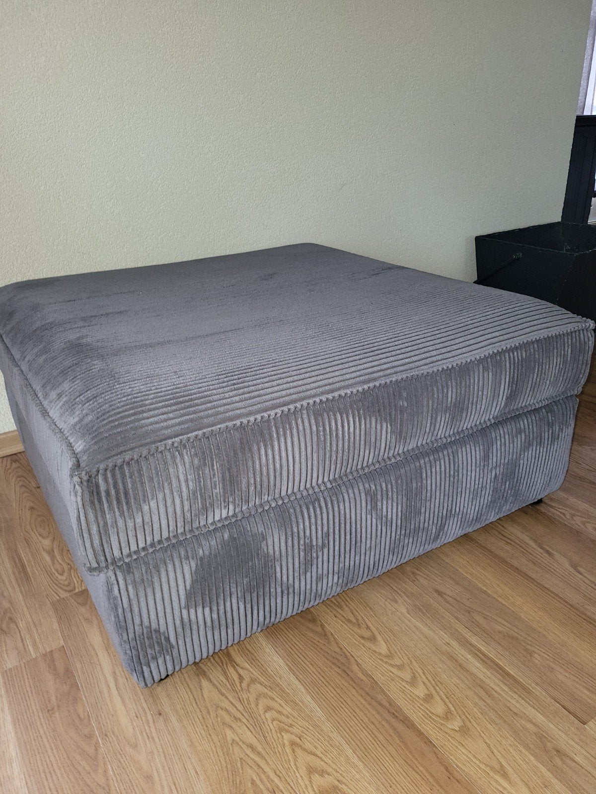 hocker grijs 98x98, Ophalen of Verzenden, Zo goed als nieuw, Vierkant, Stof