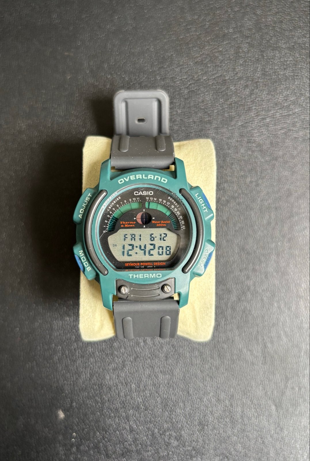 CASIO Overland W-910 Zeldzaam Seymour Powell Design Horloge, Sieraden, Tassen en Uiterlijk, Horloges | Heren, Kunststof, Gebruikt