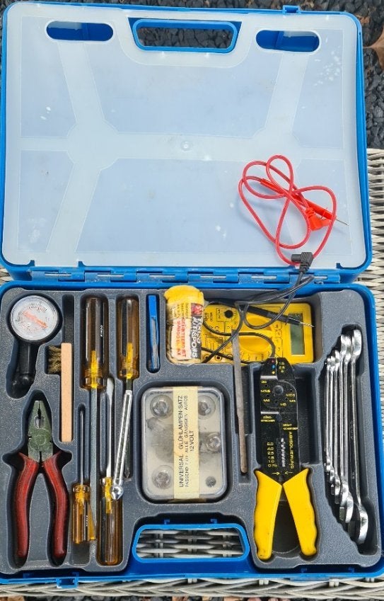 Koffer met diverse autogereedschap, Ophalen of Verzenden, Zo goed als nieuw