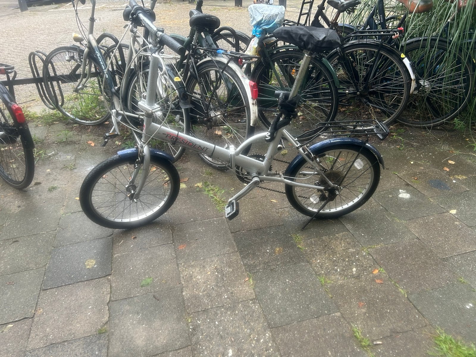 Foldable Bike 20” wheels 6 gears. Old but rides well, 20 inch of meer, Gebruikt, Velgrem, Versnellingen