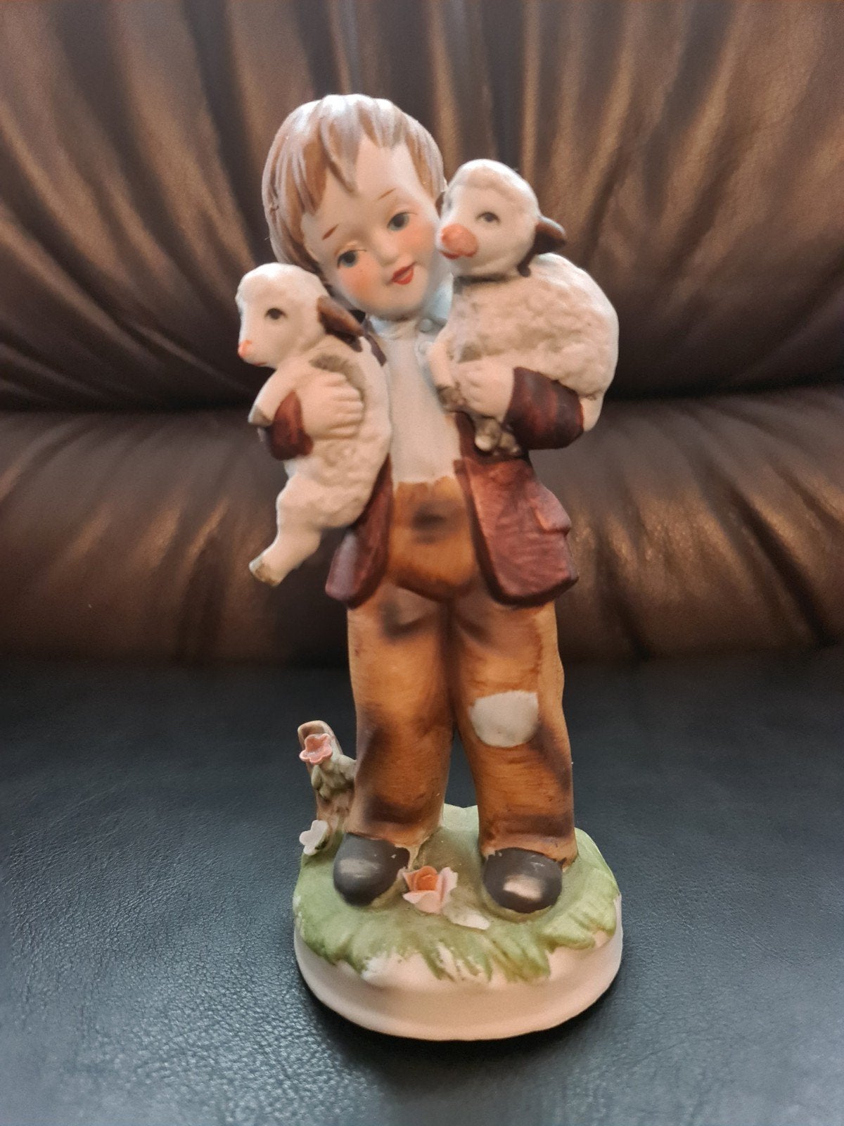 Vintage Hummel beeldje jongen met lammetjes - 18 cm, Verzamelen, Ophalen of Verzenden