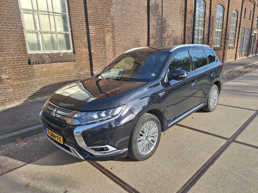 Mitsubishi Outlander 2.4 Dohc Mivec Phev 240pk 4WD Aut 2018, Auto's, Mitsubishi, Automaat, Outlander, 4 cilinders, Vierwielaandrijving