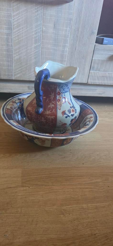 Kan en schaal van Imari porselein., Antiek en Kunst, Antiek | Keramiek en Aardewerk, Ophalen of Verzenden