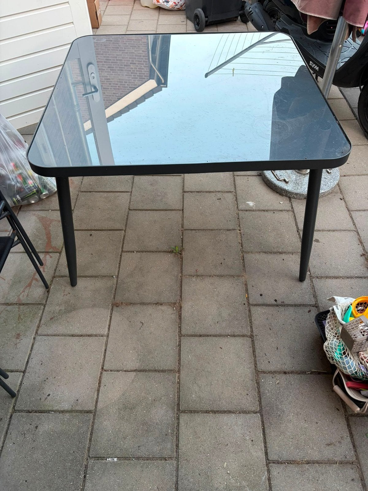 Glazen tuintafel met metalen onderstel, Ophalen, Gebruikt, Rechthoekig, Metaal