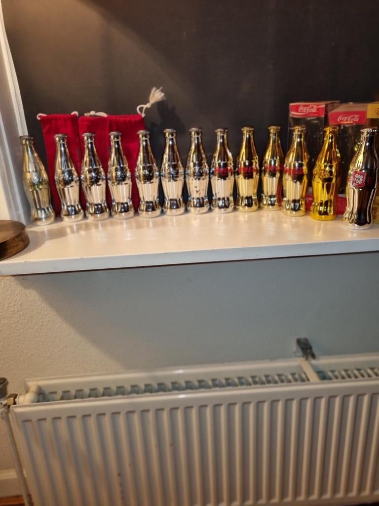 Zilveren en gouden Coca Cola flesjes, Verzamelen, Merken en Reclamevoorwerpen, Ophalen of Verzenden