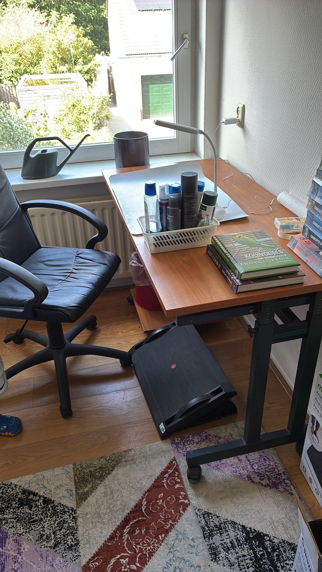 Verstel bare stoel met bureau (moet weg, Ophalen