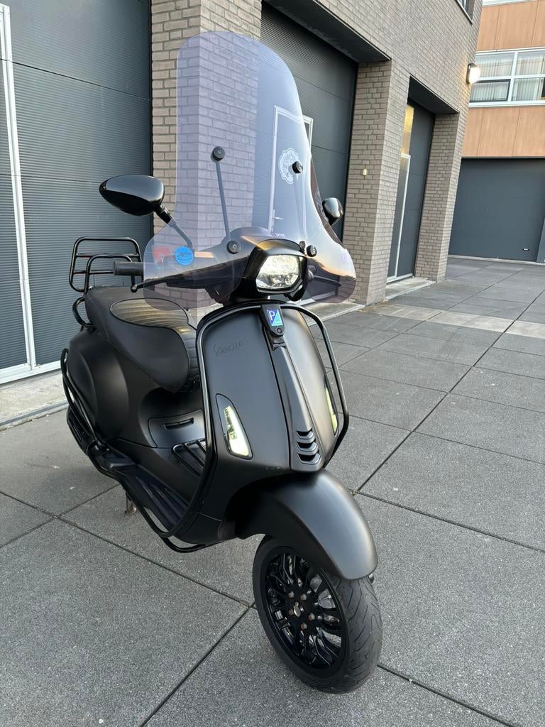 Vespa sprint 2020 full option alarm ledjes beugels alles, Ophalen of Verzenden, Zo goed als nieuw, Benzine, Overige modellen