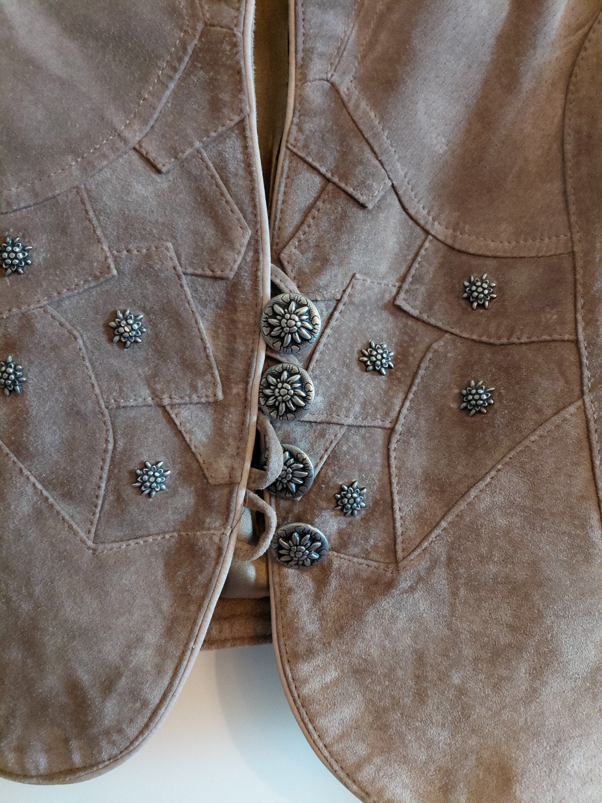 tiroler suede jasje/oktober fest/maat 40, Ophalen of Verzenden, Zo goed als nieuw, Maat 38/40 (M)