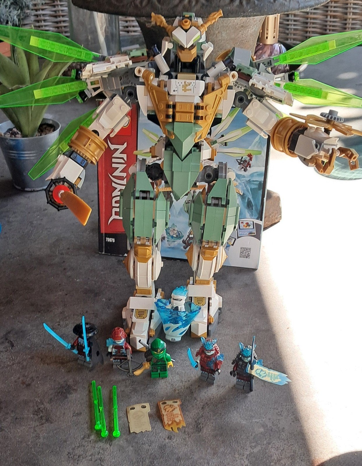 LEGO Ninjago 70676 Lloyd's Titan Mech met minifiguren