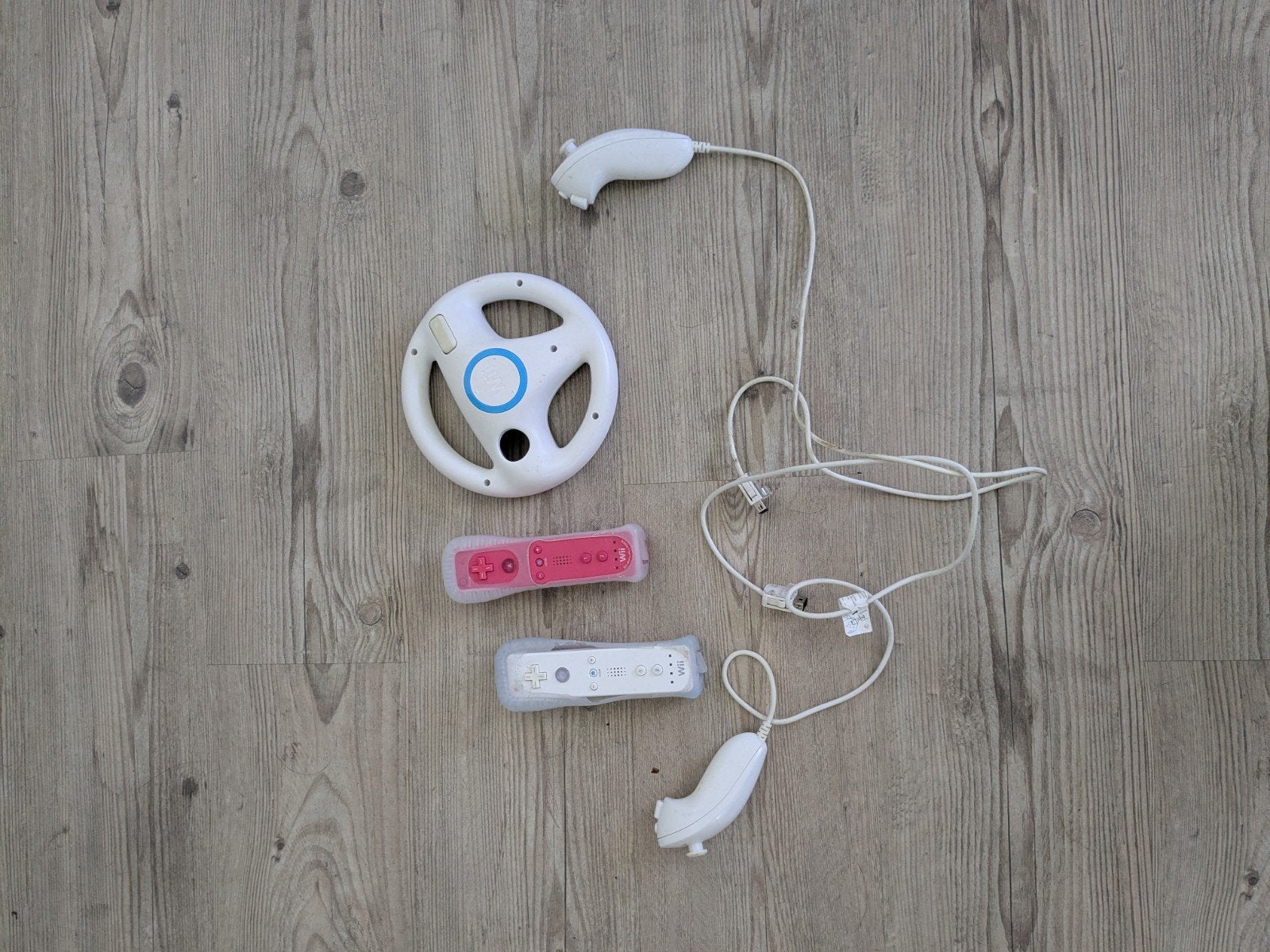 Wii Controllers en Stuurwiel - Set, Spelcomputers en Games, Ophalen, Gebruikt, Met 2 controllers, Met stuurtje