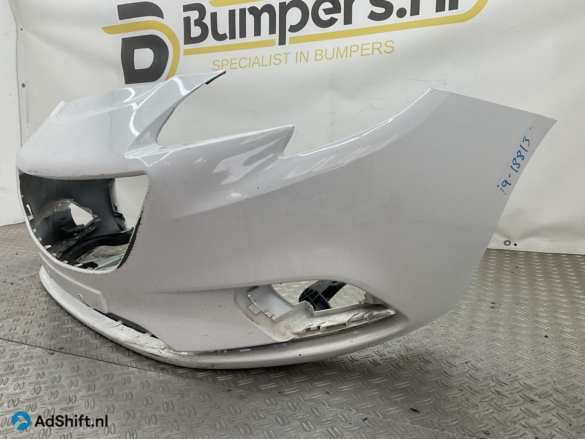 Bumper Opel Corsa E 14-19- 39003567 Voorbumper i9-18813, Bumper