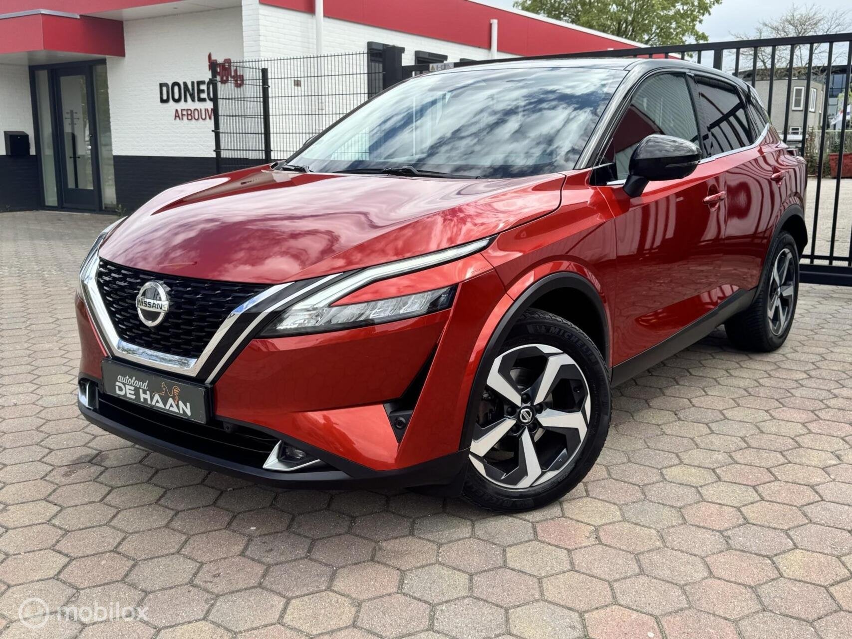 Nissan Qashqai 1.3 MHEV Hybride Xtronic N-Connecta Two-Tone, Auto's, Stof, Adaptive Cruise Control, Bedrijf, Qashqai