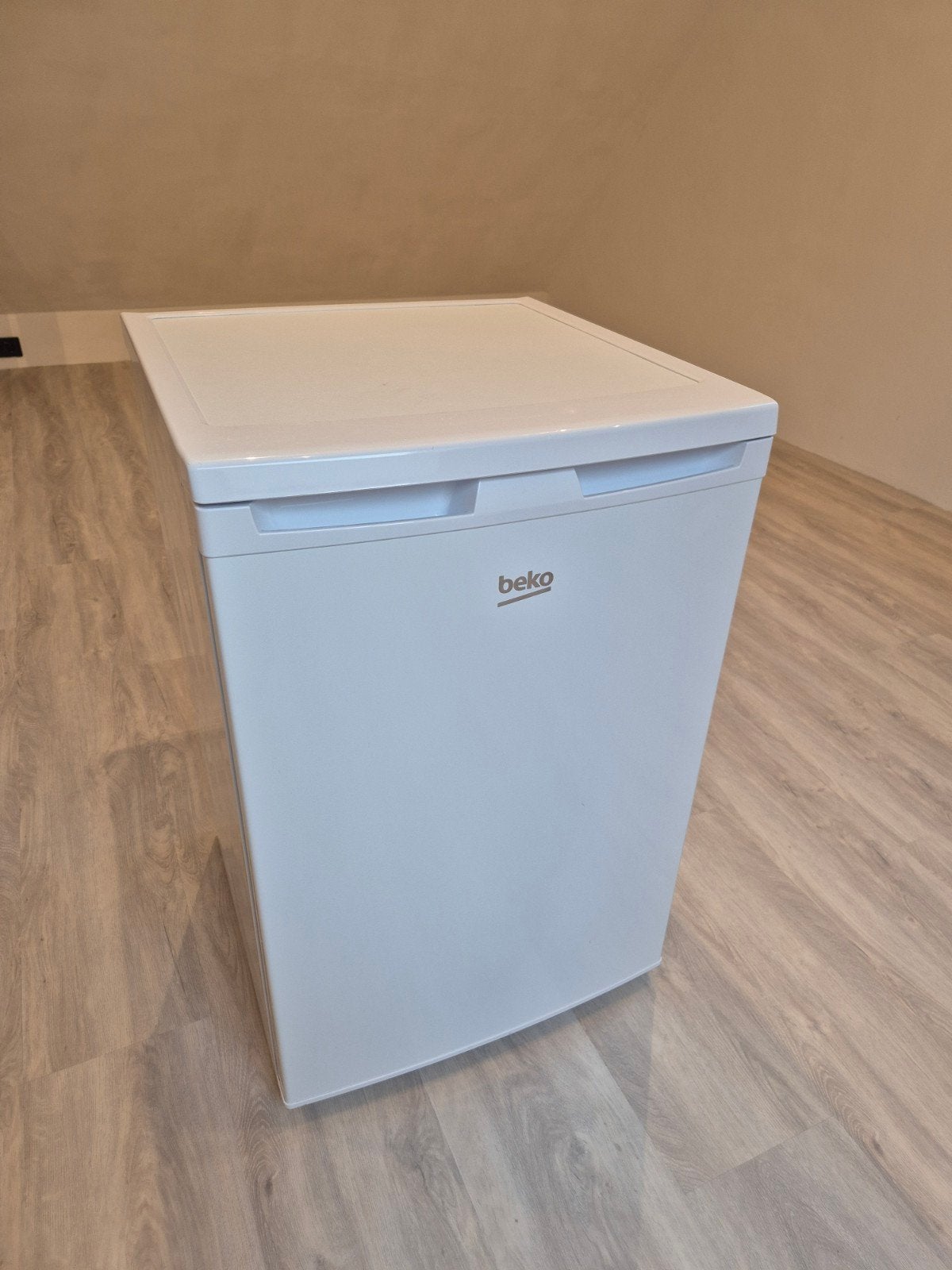 Beko koelkast tafelmodel met vriesvak - netjes en werkend, Gebruikt, Minder dan 85 cm, Minder dan 60 cm, Ophalen of Verzenden