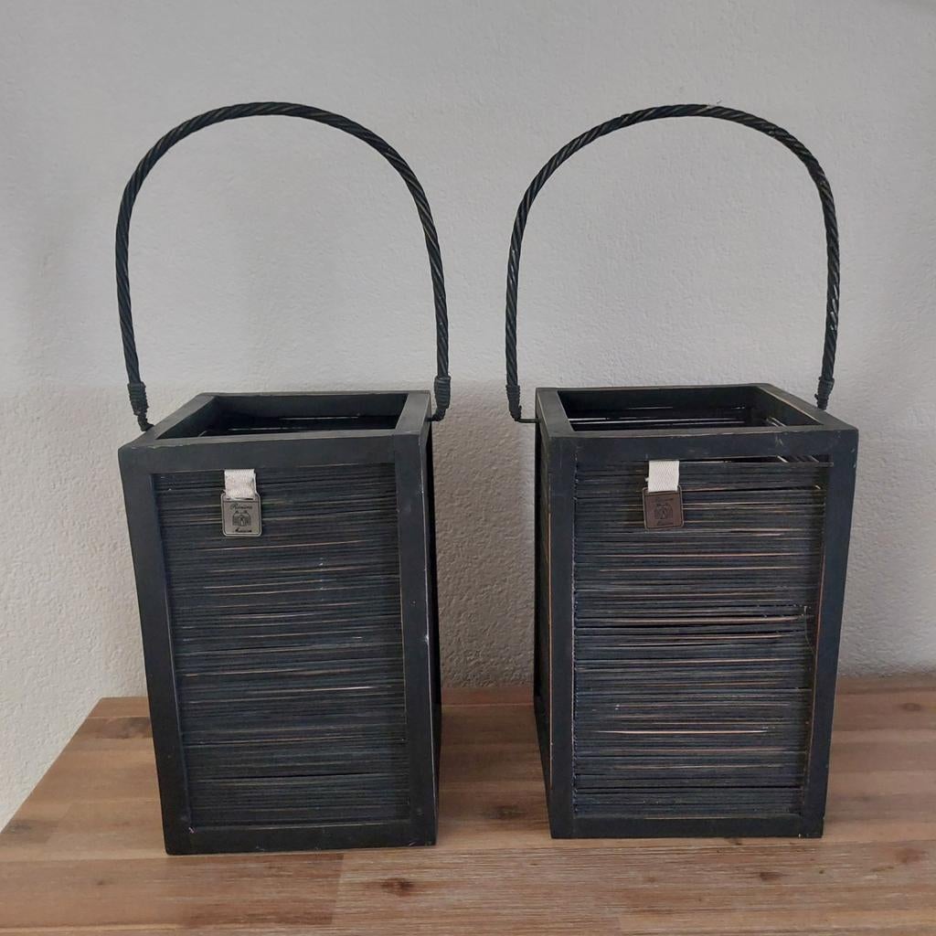 2 Rivièra Maison Happy Island Hurricanes,Lantaren/windlicht, Huis en Inrichting, Ophalen, Zo goed als nieuw, Zwart, Hout