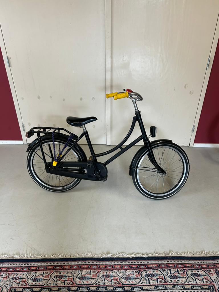 Kinder oma fiets, Ophalen of Verzenden, Zo goed als nieuw, 20 inch