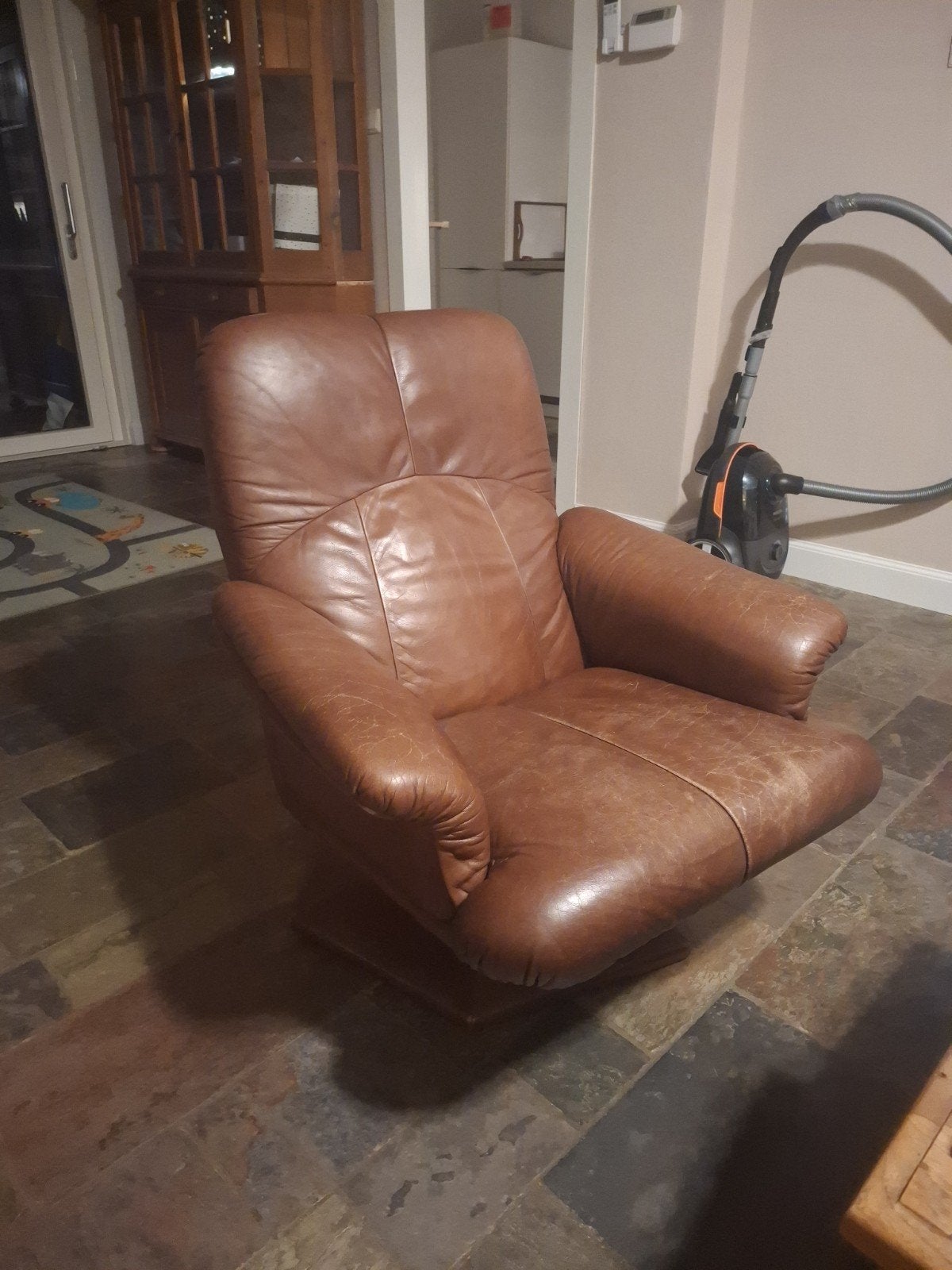 super chille draaistoel GRATIS AF TE HALEN, Ophalen, Gebruikt, Minder dan 50 cm