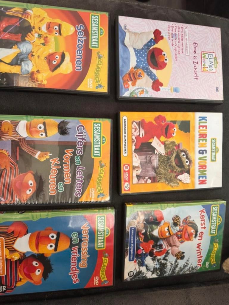 Sesamstraat DVD Collectie - 8 Leuke en Leerzame Films, Ophalen of Verzenden, Zo goed als nieuw