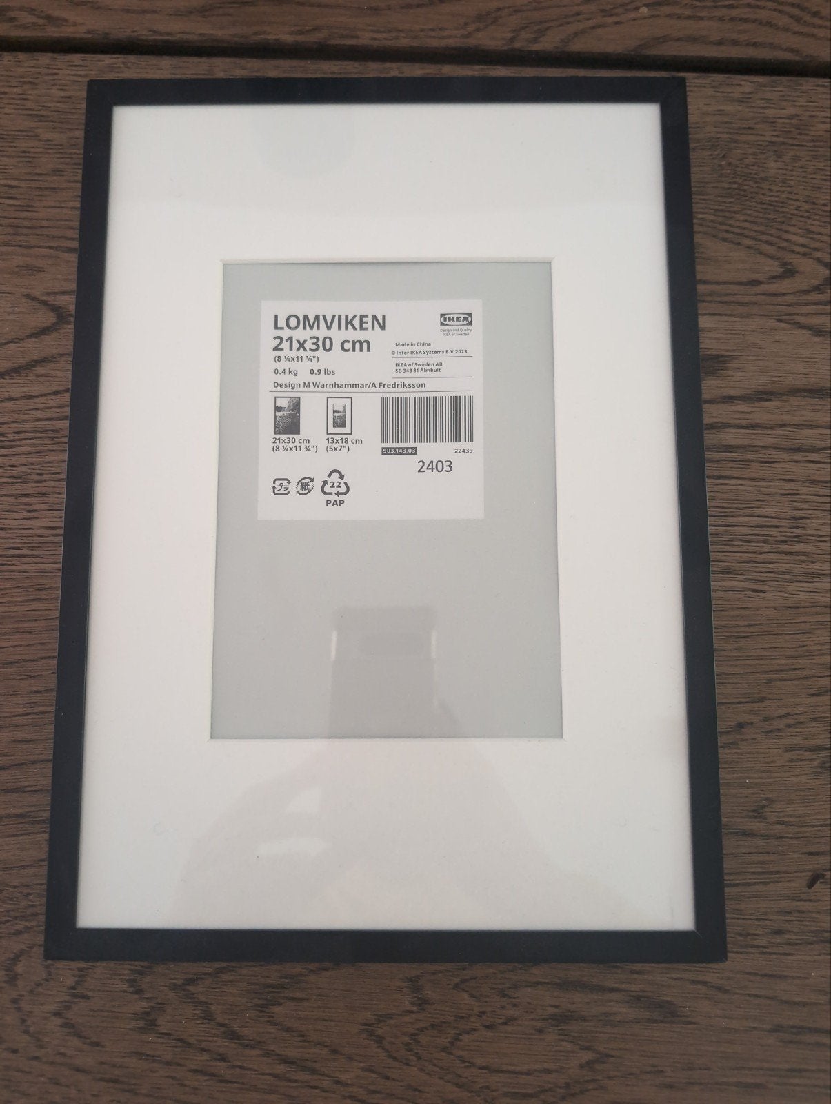 IKEA LOMVIKEN Fotolijst Zwart 21x30 cm met Passe-partout, Ophalen, Met glas, Nieuw, Fotolijst