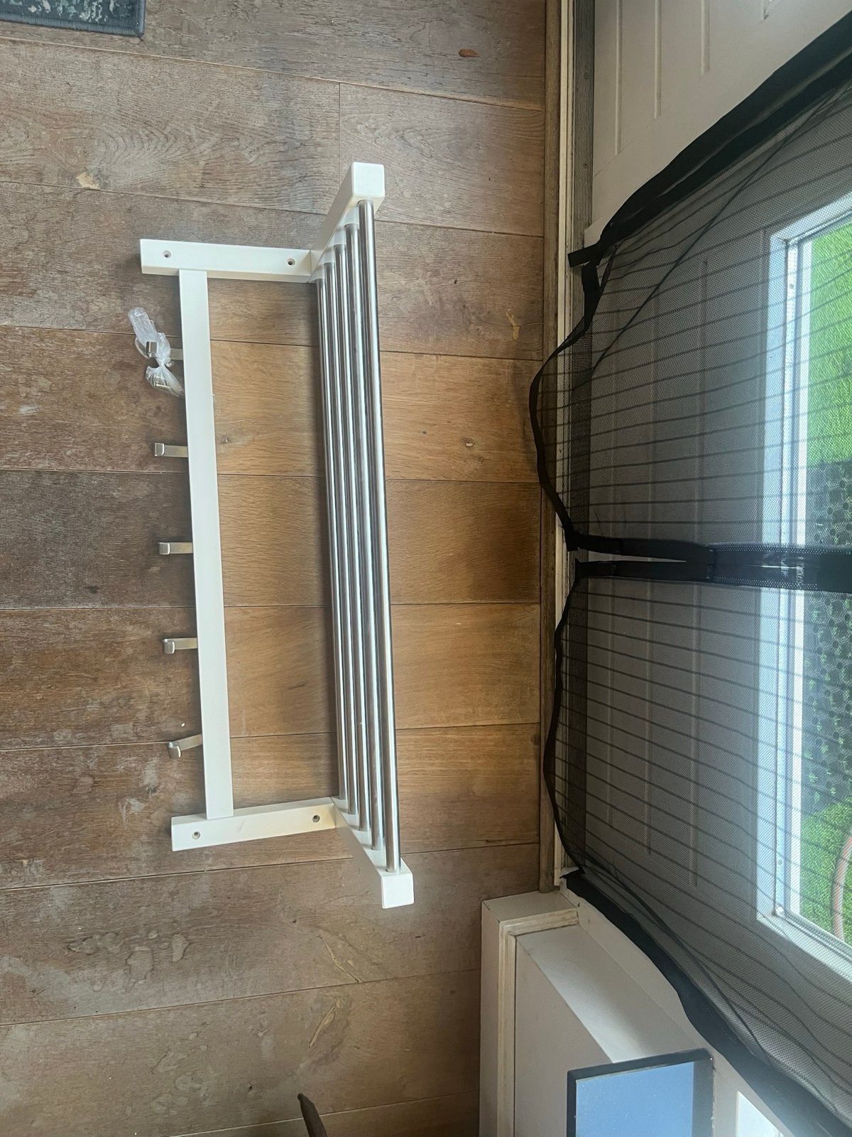 IKEA TJUSIG Kapstok - Wit met RVS haken, Ophalen, Gebruikt, Hout, Wandkapstok
