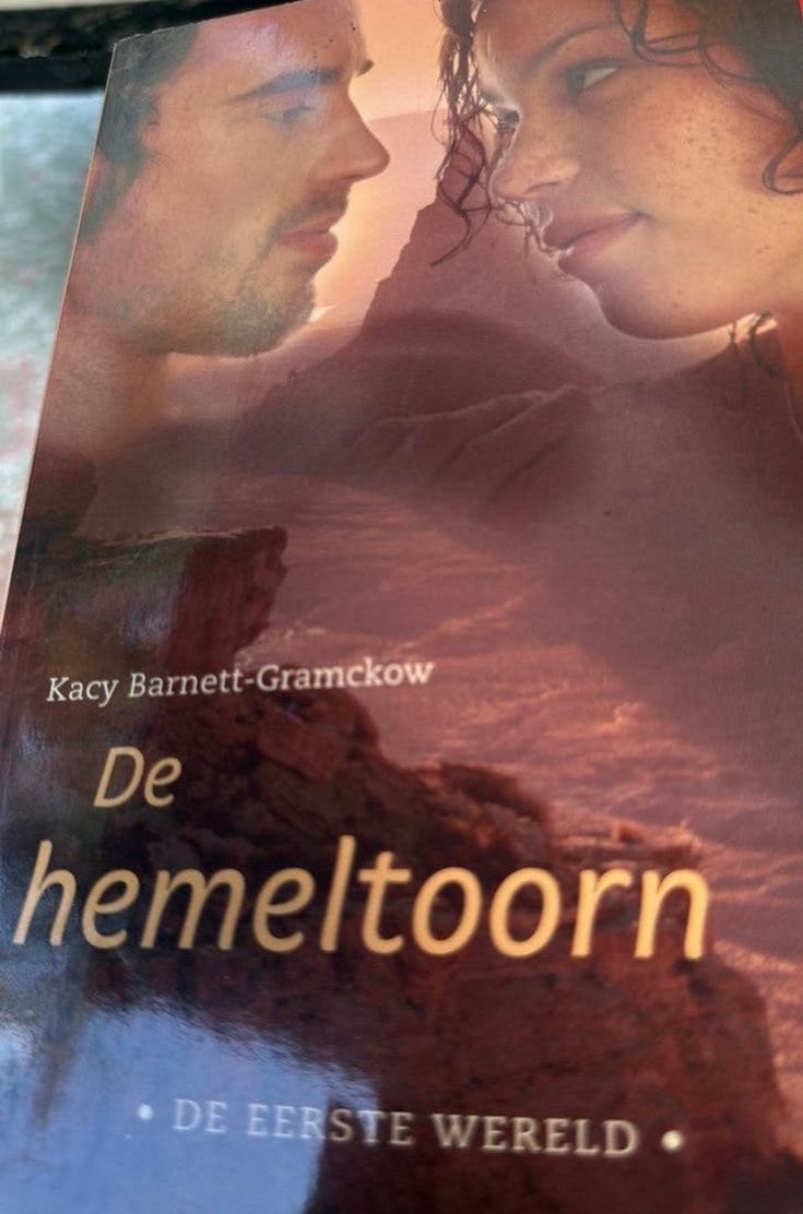 De hemeltoorn kacy barnett    Gramckow, Ophalen of Verzenden, Zo goed als nieuw