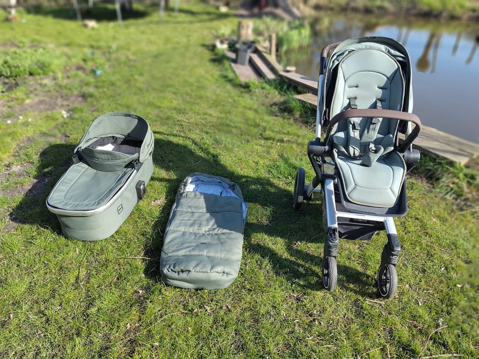 Joolz Hub kinderwagen met zit- en slaapwieg, Zo goed als nieuw, Combiwagen, Met reiswieg, Ophalen