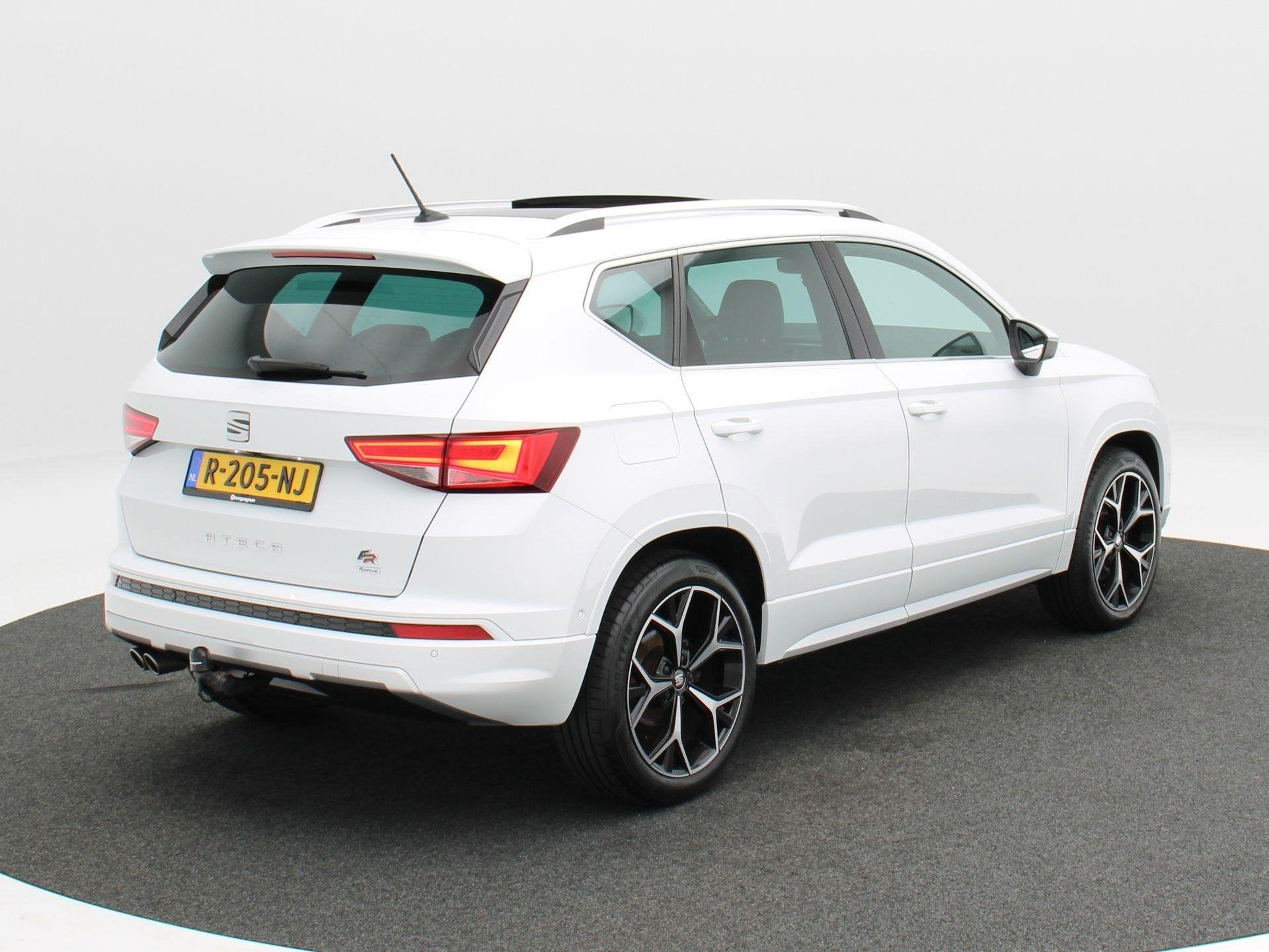 SEAT Ateca 2.0 TSi 190 Pk Automaat FR 4DRIVE | Trekhaak | 36, Auto's, Seat, Automaat, Dealer onderhouden, Euro 6, Wit