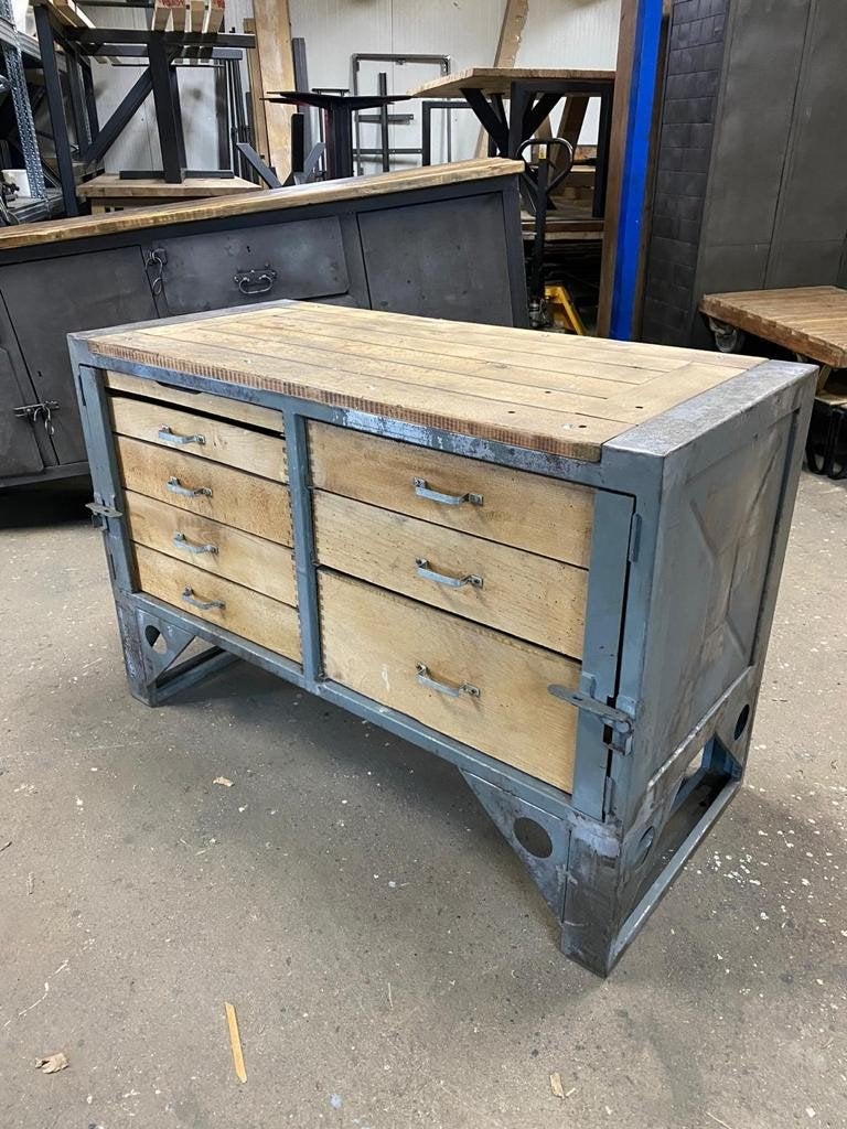 Commode industrieel, Ophalen